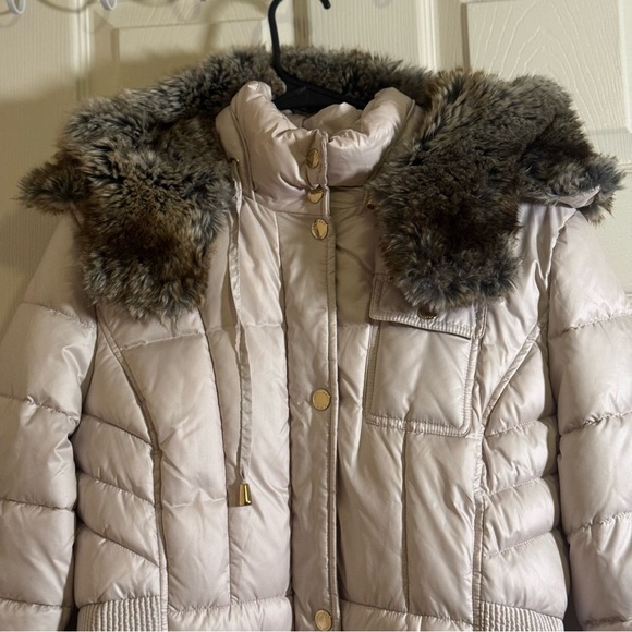 Laundry by Design Ivory Puffer Jacket with Faux Fur - Picture 3 of 12